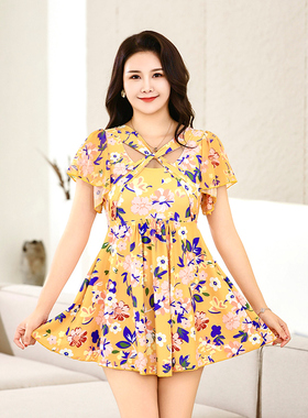 2025新款胖mmm泳衣女裙式遮肚保守加肥大温泉显瘦连体大码妈妈泳