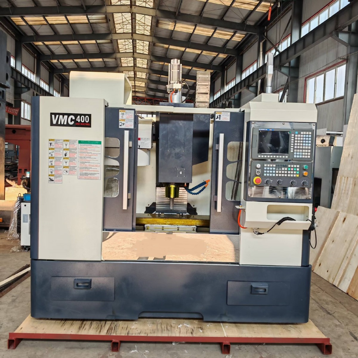 加工中心VMC400/XK7126立式加工中心cnc电脑锣线轨数控加工中心