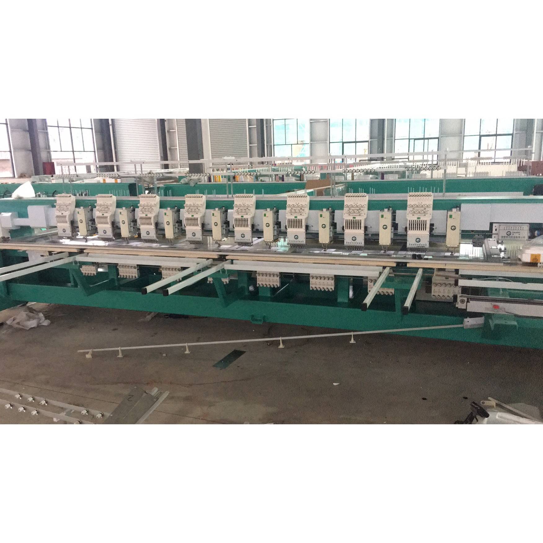 出口全自动高速高精度绣花机多功能混合毛巾链式花边大袍绣花