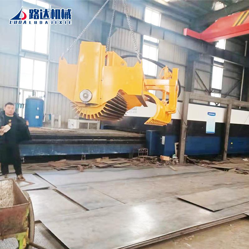 装载机改装破冰2米破冰除雪冰道一机市政体破路面冻铲雪设备路除