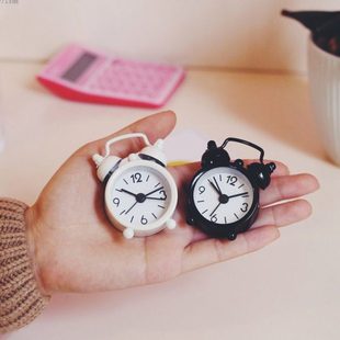 小闹钟迷你机械金属可爱迷你小闹钟学生简约宿舍床头静音闹铃超响