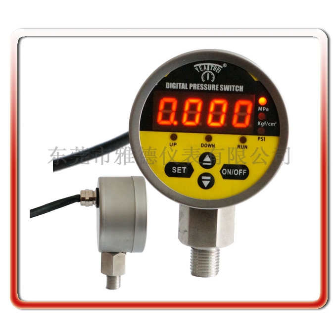优质供应60MM径向数显电接点压力表