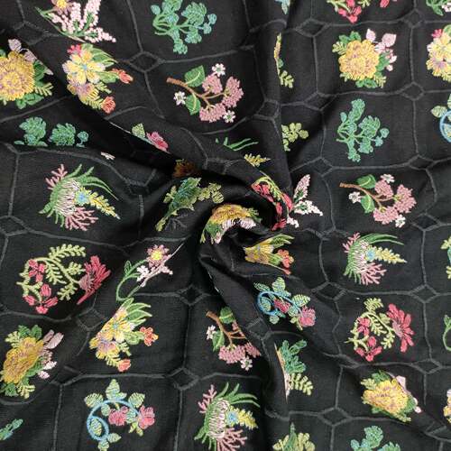 绣花镂空蕾丝花布绣服装料面料装饰韩版刺盖布花卉植物棉纱一米