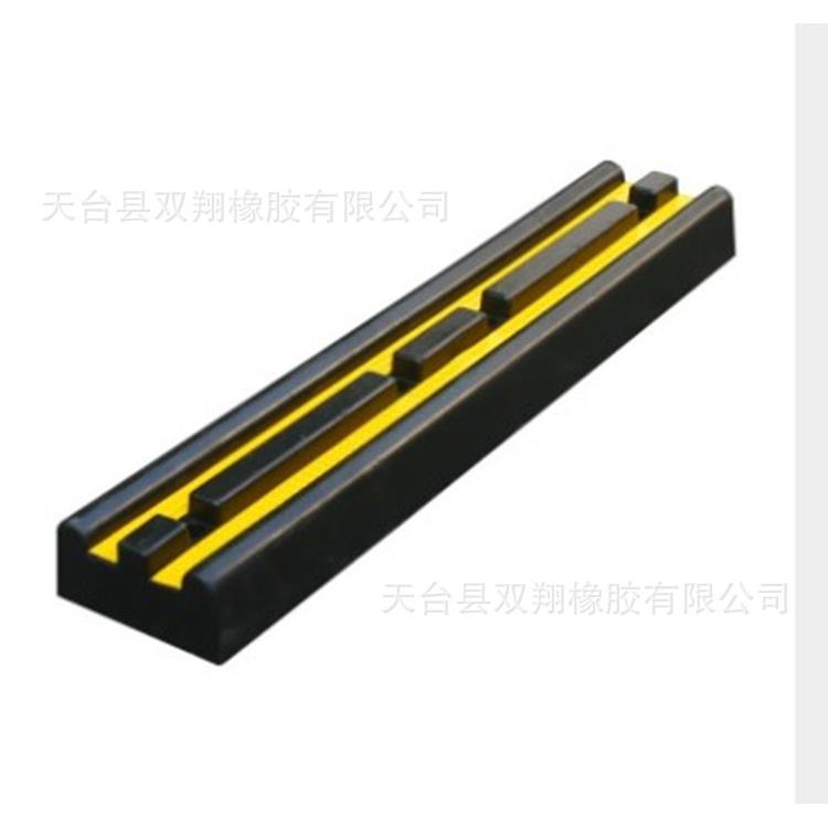 优质胶橡防货撞条反光防撞块停车场码头防撞缓胶条BEF卸平台冲块