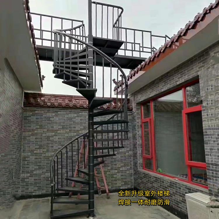 中室厂家直供内室外楼梯阁楼复式柱旋转钢木RGC楼小梯户型楼梯