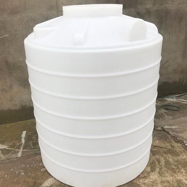 无锡水塔厂家0.5吨塑料水箱1吨储水罐加厚PE桶2000L大号塑料储罐
