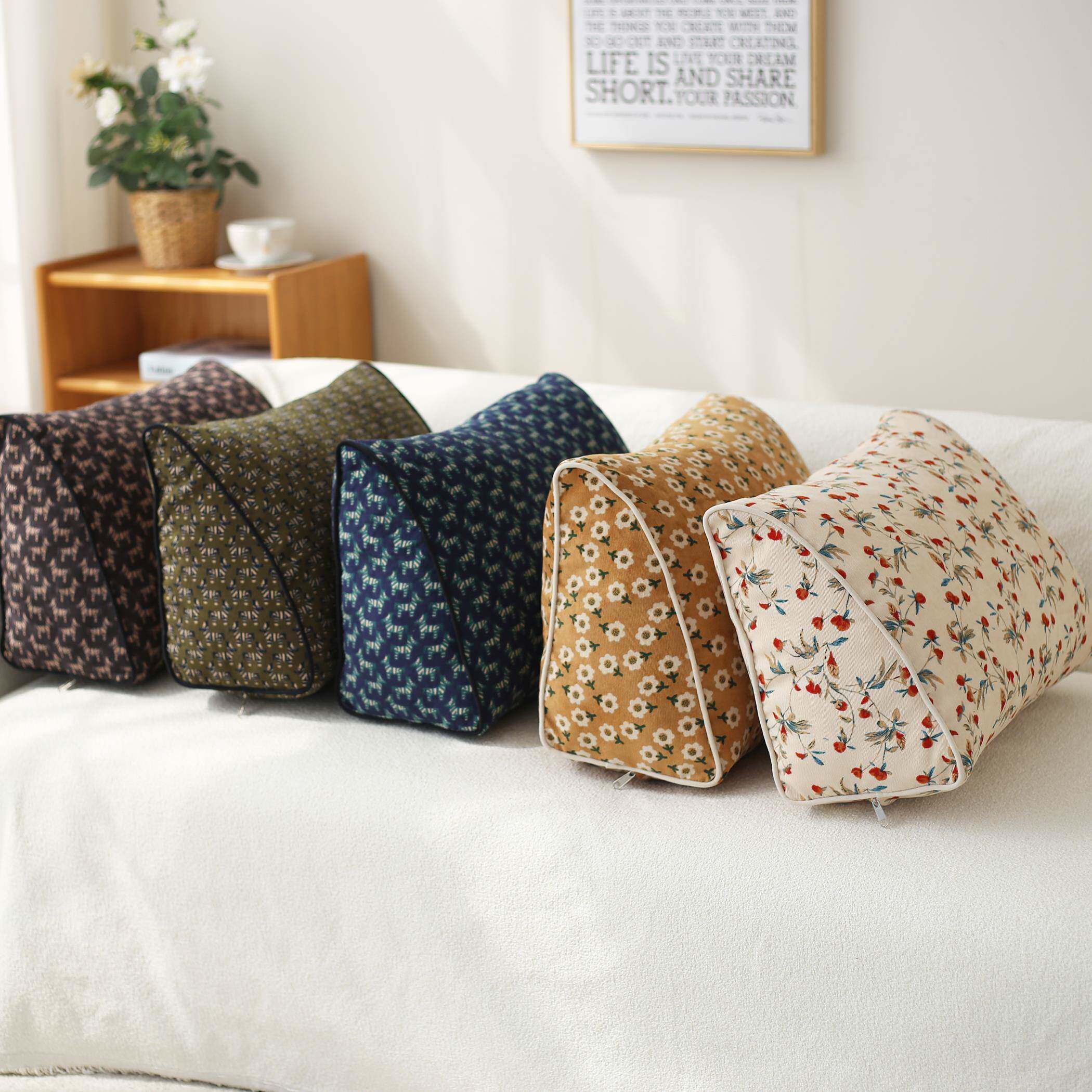 三角靠垫抱枕窗床头靠包靠办公椅汽车小腰靠F77J8TS5榻榻可米枕飘