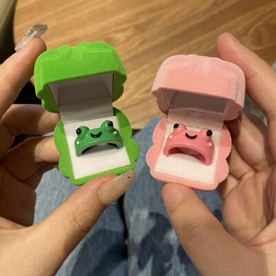 可爱卡通青蛙形状戒指 闺蜜礼物情侣七夕孤寡青蛙戒指