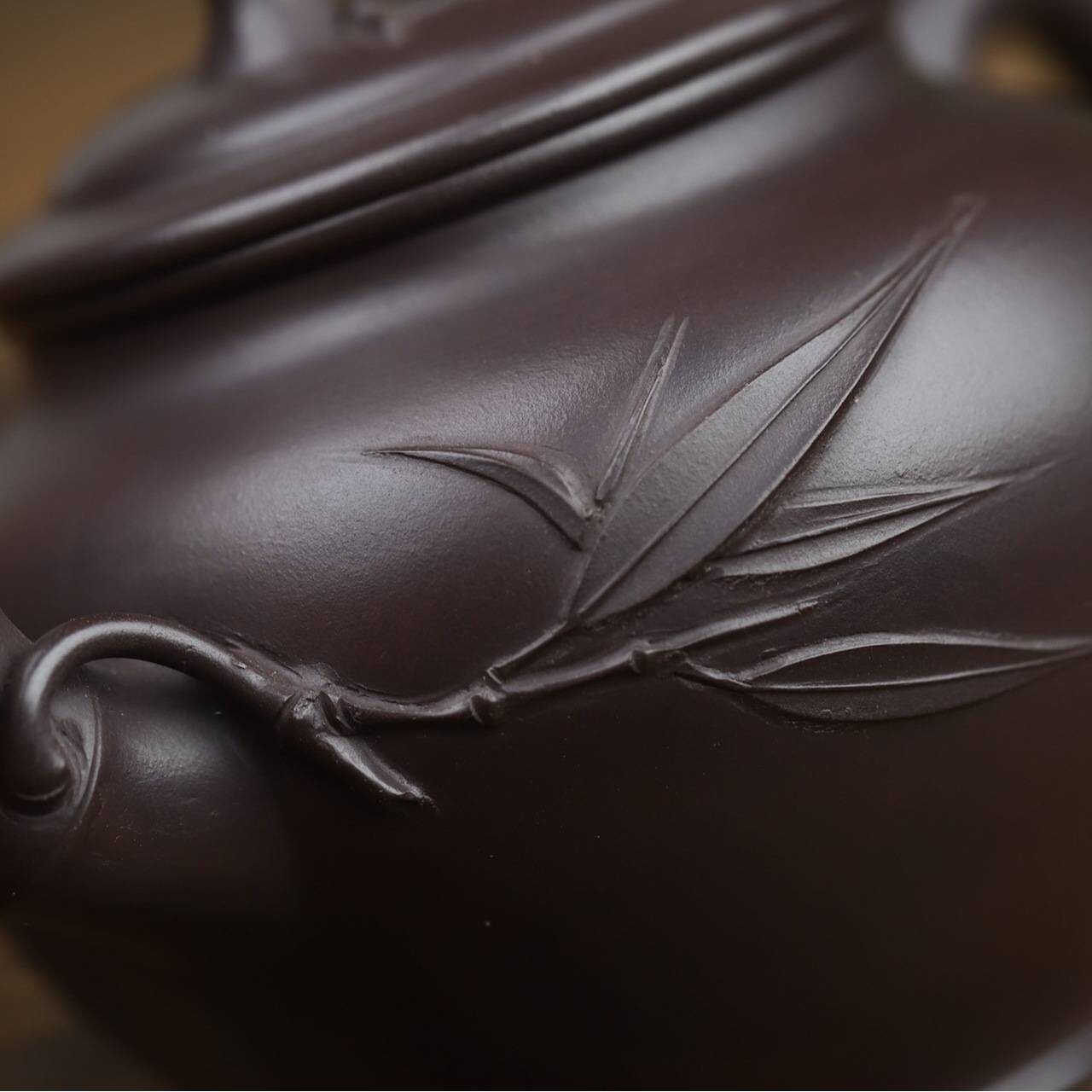 宜兴紫砂壶茶具茶道名家纯手工贴竹叶文玩茶器原矿老紫泥竹报春壶