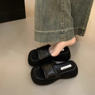 黑色松糕底小f个子增高厚底凉拖鞋女外穿2025夏季凉鞋百搭一字拖