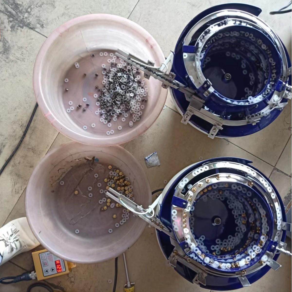 专业制作纽扣铆钉振动盘/电子元件振动盘钮扣机械设备振动盘