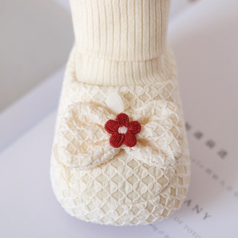 婴儿袜鞋女宝宝软底鞋公主风新生儿鞋子0-3月防掉春秋款6到12个月