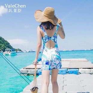 女泳衣遮肚显瘦小胸聚拢连体式泡温泉带钢托带胸垫保守裙式游泳衣