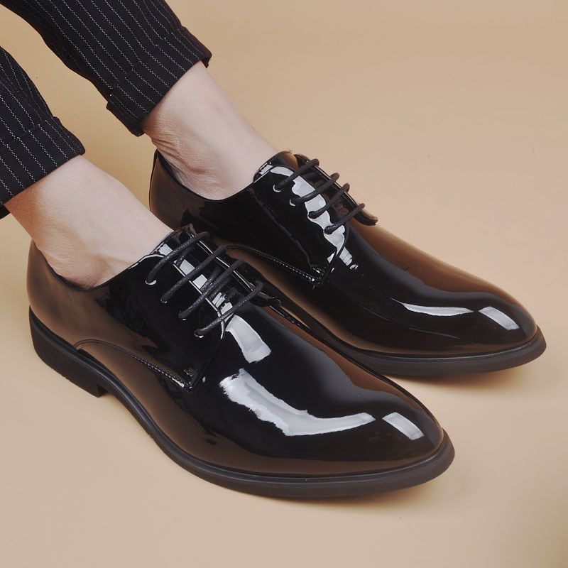 商务正装办公室系带黑色亮皮鞋英伦尖头简约青年结婚皮鞋加绒皮鞋