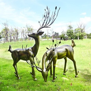 仿铜抽象梅花鹿雕塑玻璃钢户外花园景观小区售楼部动物装 饰大摆件