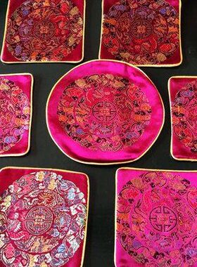 南京云锦 南京特产 餐垫杯垫 红色真丝云锦桌垫（6方1圆）现货