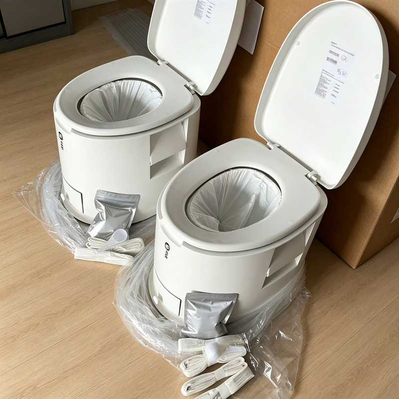 全自动打包马桶易更换一体便携机身白色坐圈干式集便器