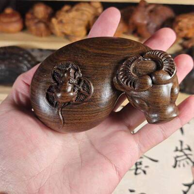 【大款ELT1件50克】印尼沉香木牛乾坤文玩把生肖牛工艺品转摆加件