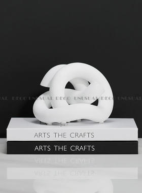 现代简约北e欧几何白色缠绕书镇摆件样板房售楼处书房客厅软装饰