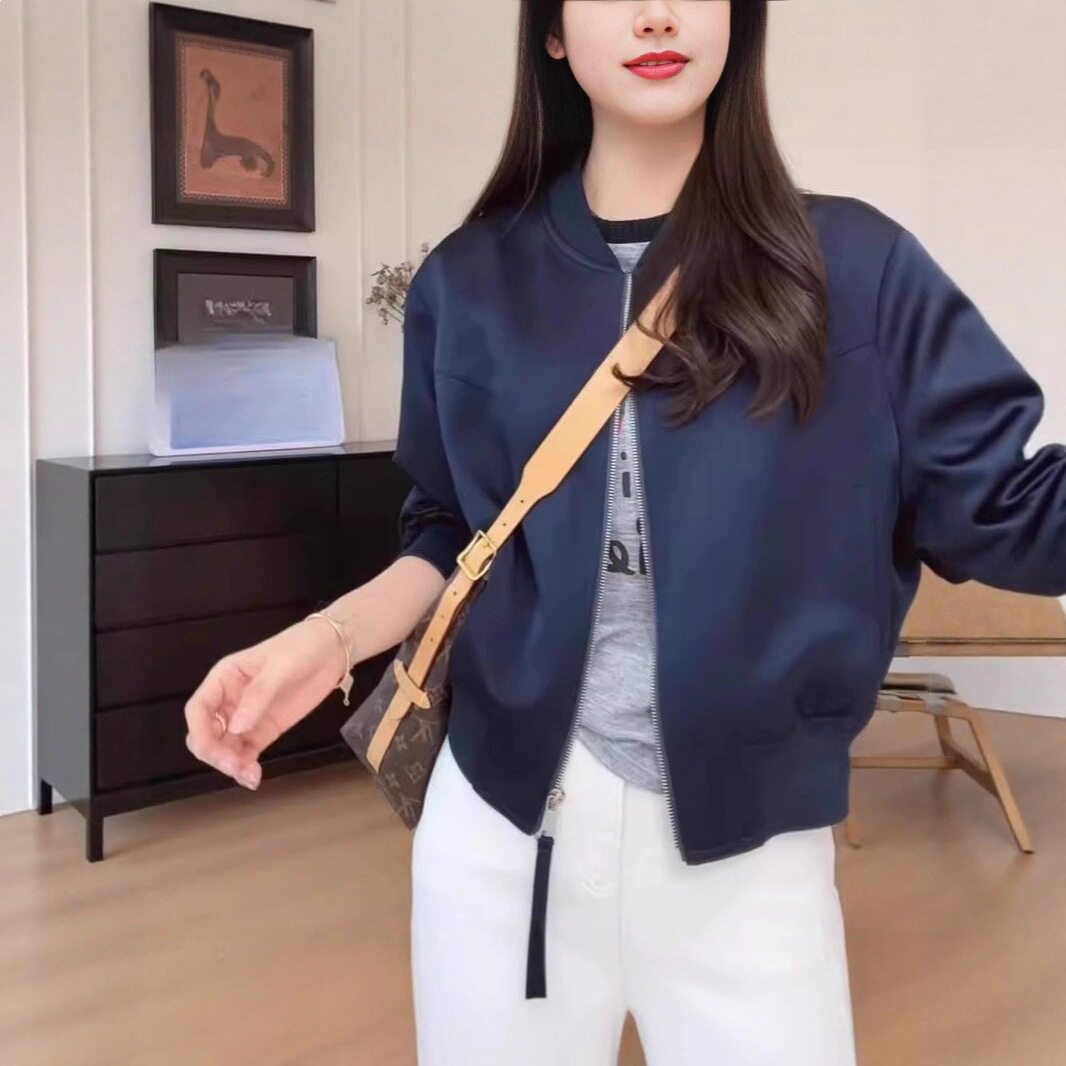棒球服短外套女款2025年秋季新款开春轻奢高级感超火减龄夹克上衣