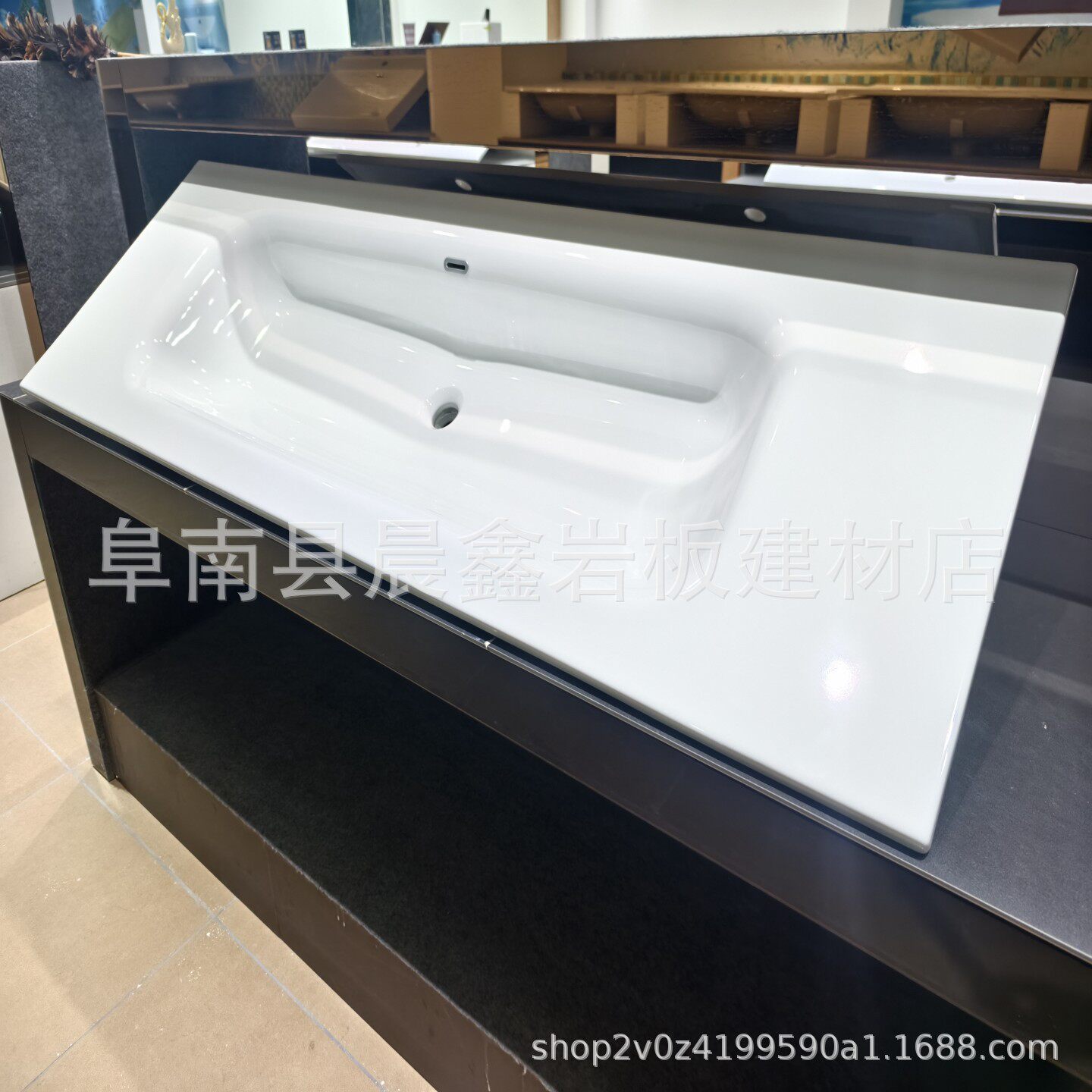 广东潮州高温陶瓷一体盆大单盆双龙头孔台面卫生间洗漱台洗脸手盆