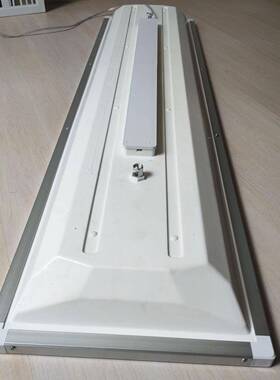 教室护眼灯格栅防眩光无频闪眼无蓝光学校照明室改造全护leJ教灯