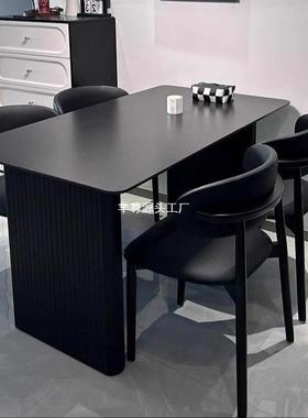 极简合意式黑色哑光岩板餐型桌椅小户轻NIL奢家用出租屋饭桌组长