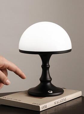 贝汉美创意黑白装饰品中古球小灯家居20241219床头桌面型送朋友夜