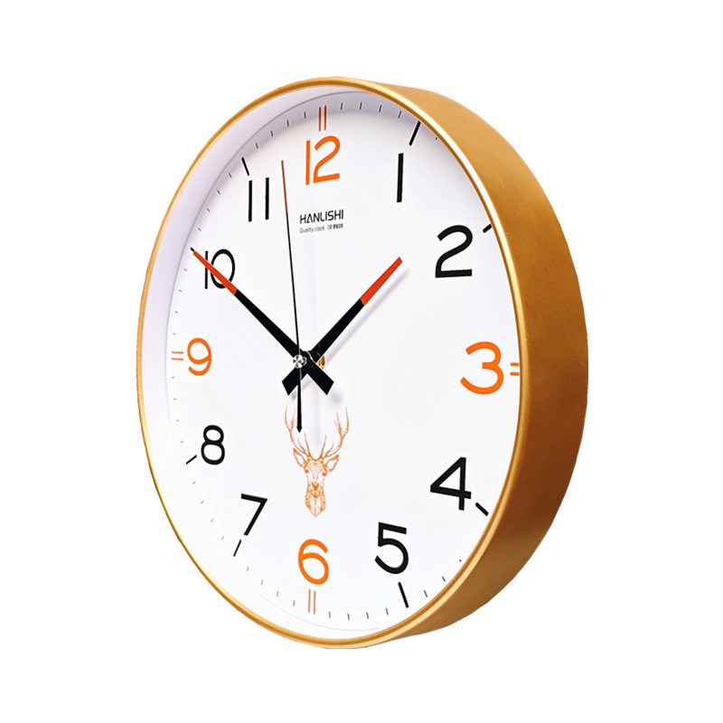 语音整点报时钟表挂钟客厅新款时尚静音时钟挂墙石英钟16/24小时