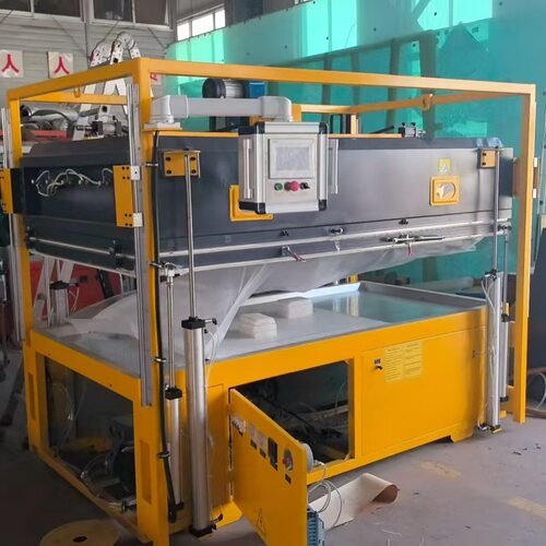 汽车内饰操纵台表面敷皮革墙布真空覆膜机PLC高定圆弧异形吸塑机