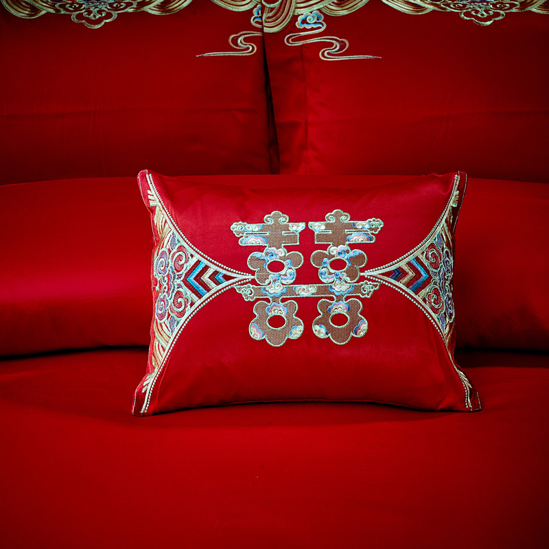 纯棉小抱枕 婚庆大红色刺绣小靠垫含芯子孙枕腰靠结婚床品配件