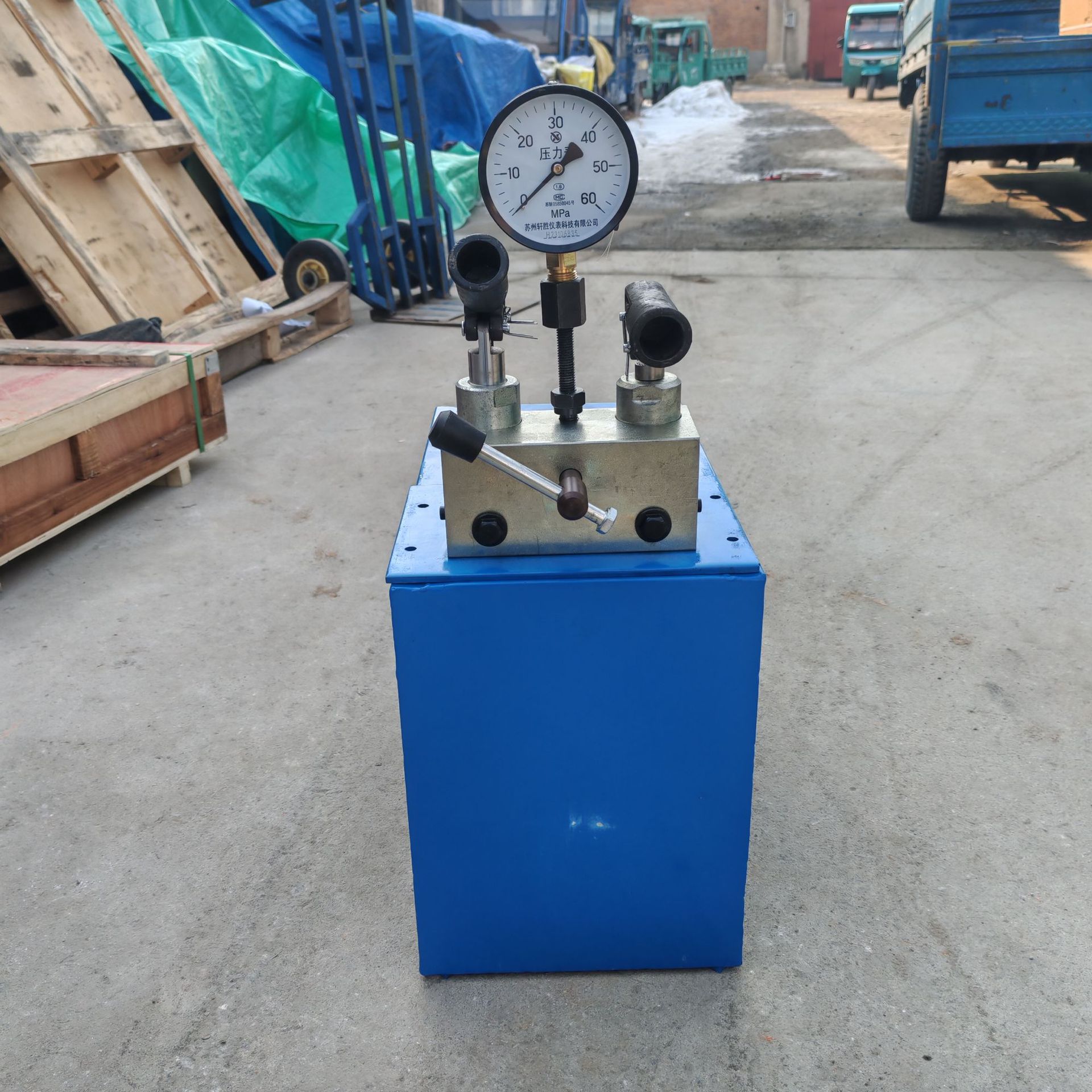 半盖手动打压泵水压实验机管路漏水检测仪水管水压检测器