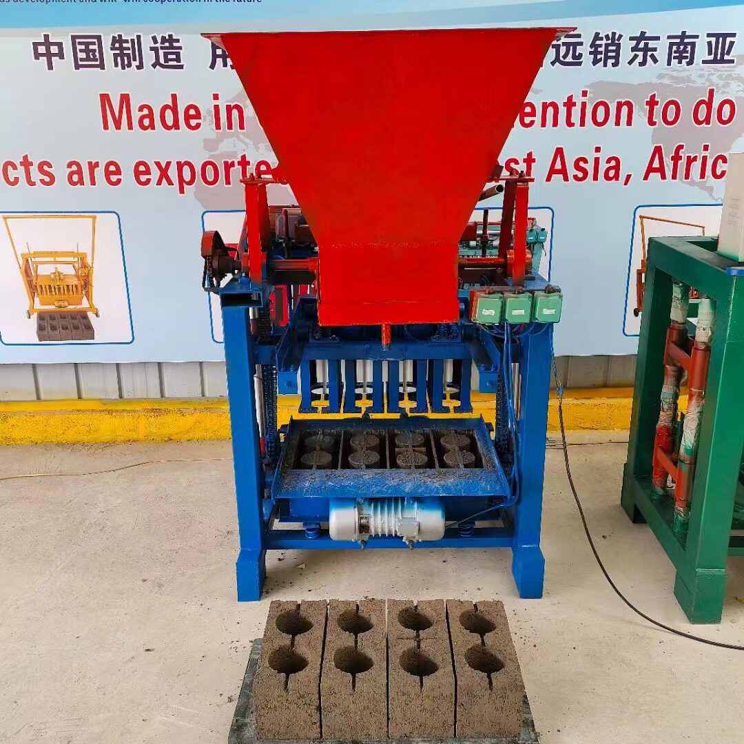 新型4-35型全自动水泥砖机高产量液压成型机免费技术指导