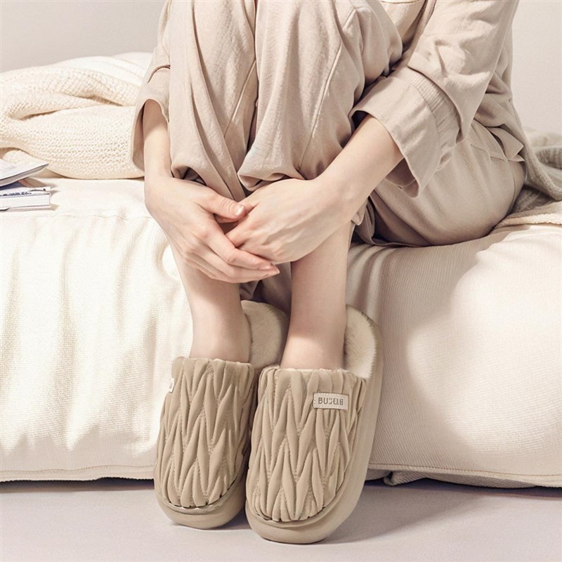 情侣棉拖鞋女秋冬季2024新款加绒室内家居一对防水皮拖鞋男士冬天