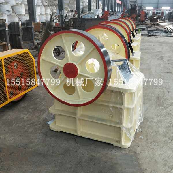 鹅卵石石头石块破碎机 颚式破碎机 小型采石场粉碎设备