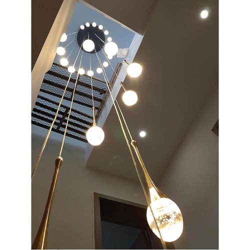 现代大简约楼梯HBD吊灯晶轻奢复式挑空水客厅楼别墅旋转楼梯间长