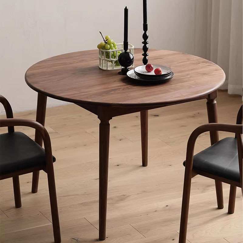 北欧全实木餐桌椅组合家用小户型北美黑胡桃圆桌现代简约原木桌子