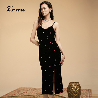 秋季新款显瘦吊带连衣裙