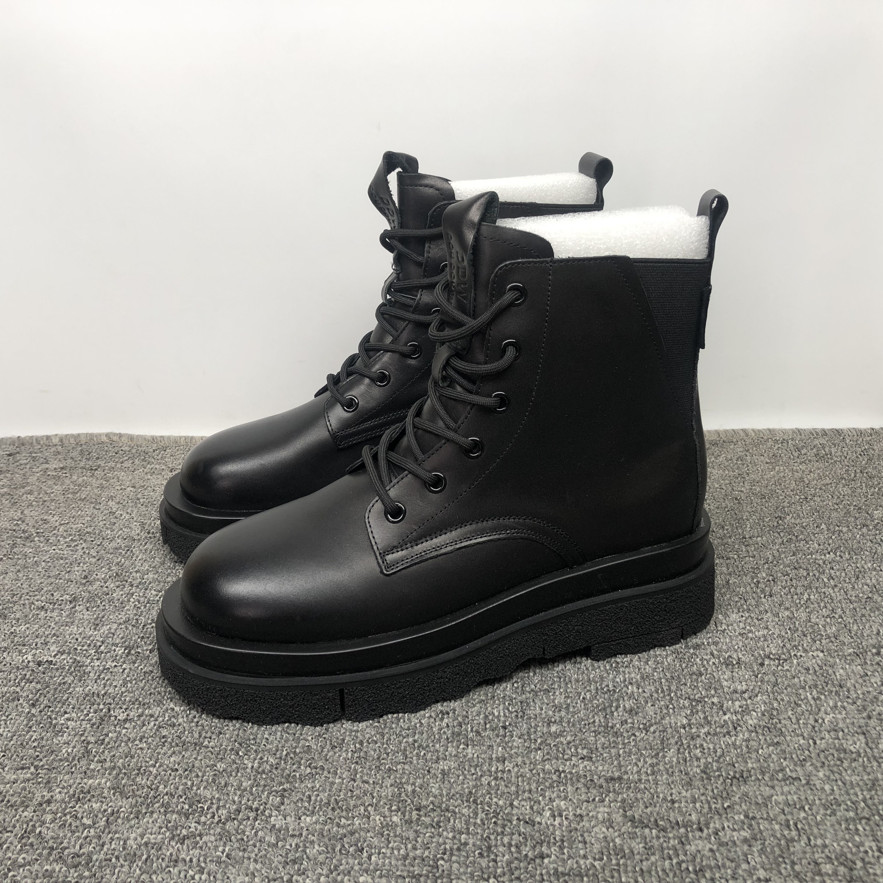 品牌撤柜真皮女靴厚底单靴