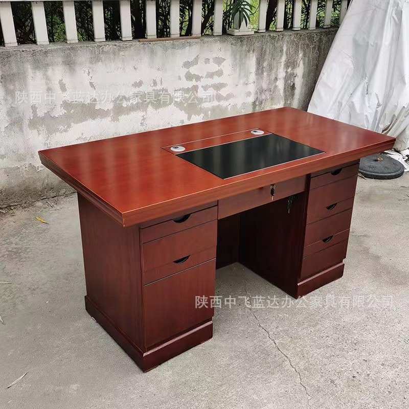 西安办公桌油漆1.4米电脑台式桌带抽屉主管桌1.6米单位办公桌厂家