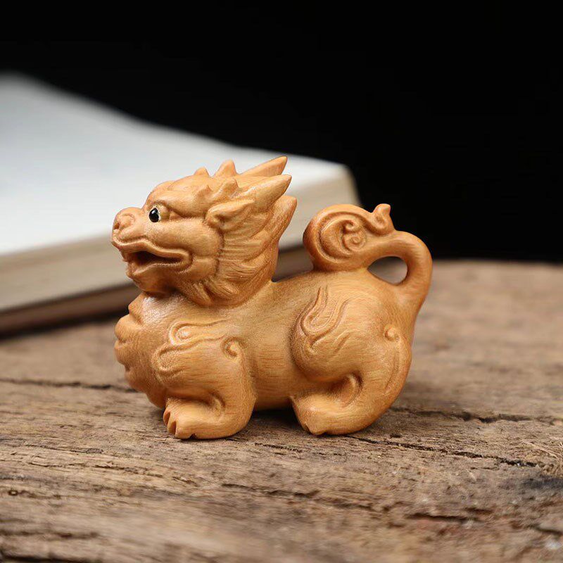 绿檀木黄杨木雕火麒麟摆件实木工艺品手工文玩手把件瑞兽麒麟随身