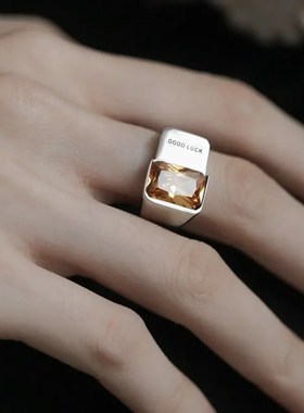方形焦糖锆石戒指女复古时尚字母气质开口指T环叠戴食指戒潮