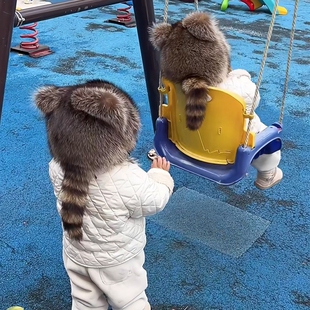 小浣熊帽子带尾巴秋冬季卡通可爱护耳帽儿童成人亲子帽保暖防风