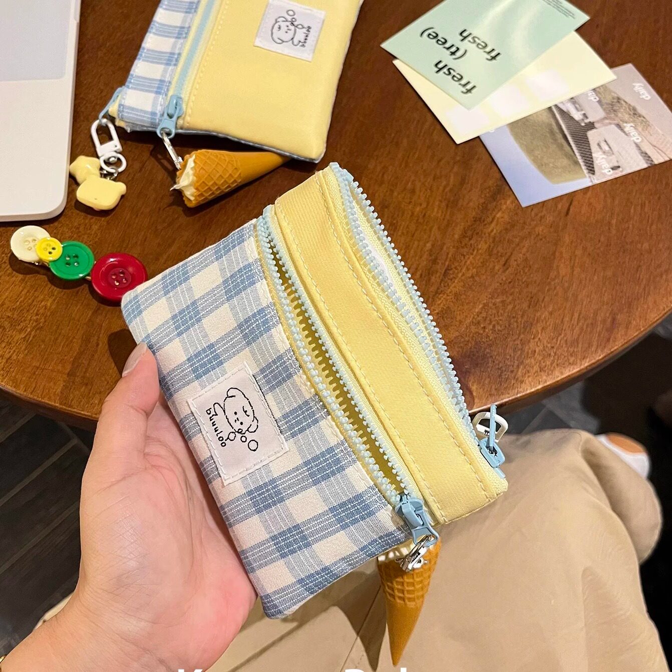 可爱小狗化妆包女外出便携小型卫生巾杂物口红收纳小包随身零钱包