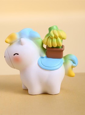 创意可爱小马车载摆件汽车内饰品中控台装饰招财情绪X稳定礼物女