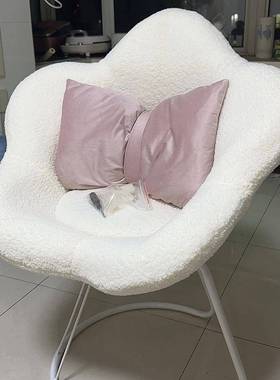 台网红化妆椅靠背梳妆椅子奶油风凳子旋女MDL生卧室花瓣椅可转美