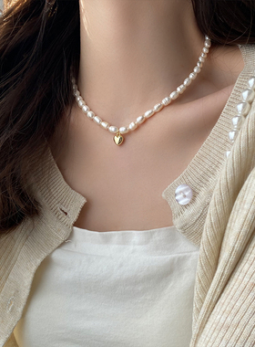 天然淡水珍珠项链女2024新款潮小众爱心吊坠轻奢设计感高级锁骨链