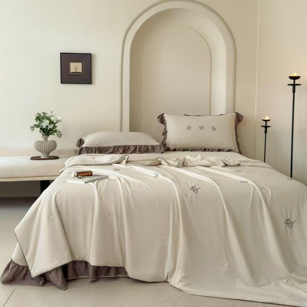 新款珍妮小叶刺绣夏季锦氨凉感丝床盖三件套绗缝凉席夏被床单