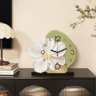 DE风02欧5创意艺级术花朵轻奢高 北桌面摆件时钟摆台式 座钟2YW