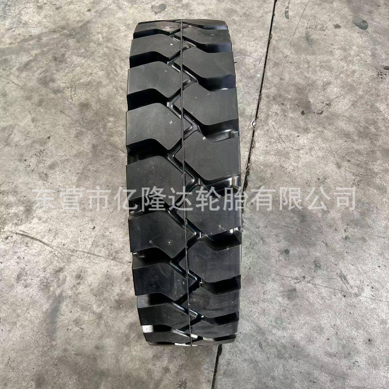 YI279OWER安装带轮毂轮胎8.25-1-5配2套扒渣机实心轮胎T8515叉车